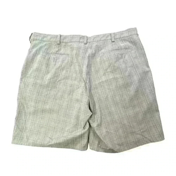 Nike Golf Men’s FitDry Plaid Performance Shorts Tan Size 40 - Picture 2 of 6